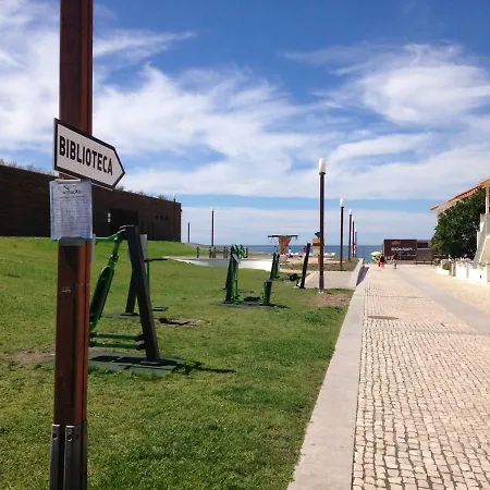 בית נופש Acolhedor Numa Belas Praias Do Centro De Portugal פטיאס
