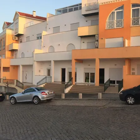 בית נופש Acolhedor Numa Belas Praias Do Centro De Portugal פטיאס